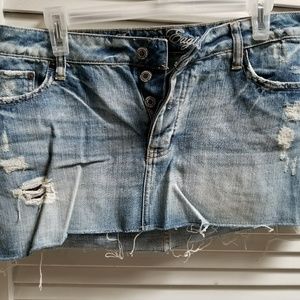 Cute frayed jean skirt size 10